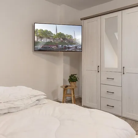 Apartment Wittmunder Straße 24a 50238